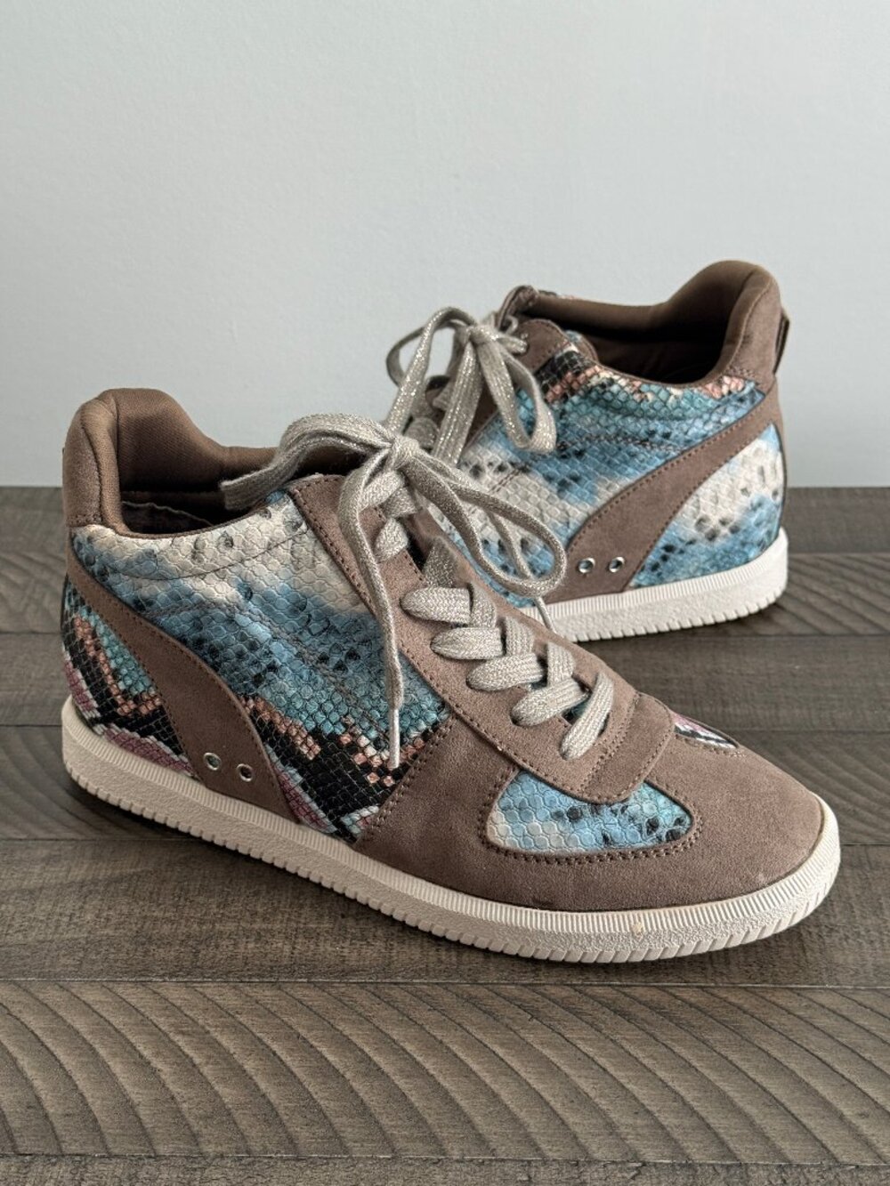 True Craft Jens Wedge Sneakers Size 8M